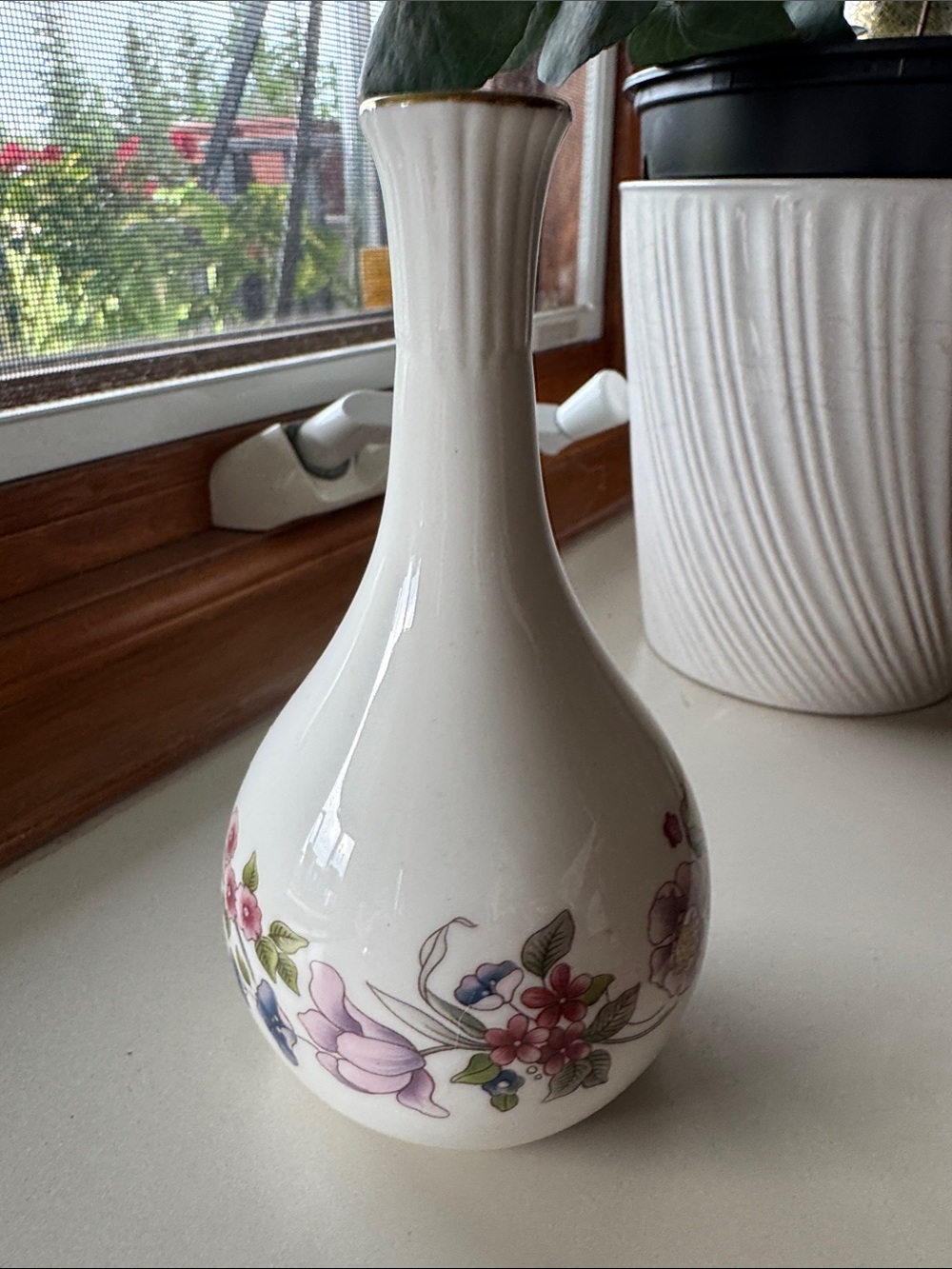 St. Michael’s Veronica bone chine bud vase